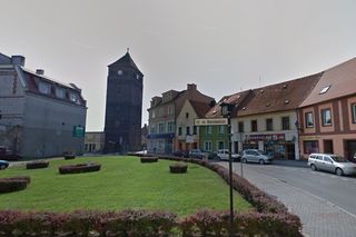 Najdalej na północ wysunięte miasto na Dolnym śląsku. Dawne mury obronne wciąż tu istnieją 
