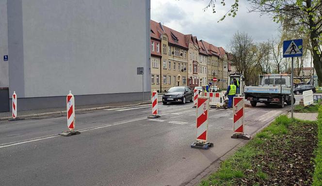 Utrudnienia na ulicy Śniadeckich w Lesznie 