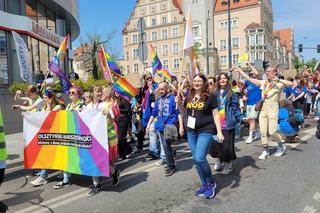 Marsz Równości w Olsztynie 2023. Barwna parada przeszła ulicami miasta [ZDJĘCIA]