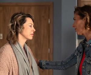 Barwy szczęścia odc. 2974. Dorota Kujawiak (Karina Seweryn), Beata (Anita Jancia-Prokopowicz)	