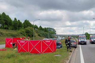 Tragiczny wypadek w Gdańsku. Auto stanęło w płomieniach. Kobieta nie żyje