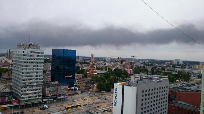 Pożar na Dąbrowie widać z budynku redakcji ESKA