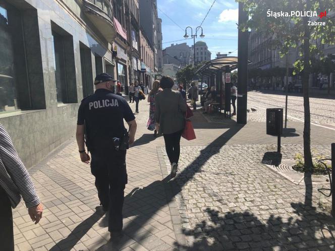 Zabrze: Policjanci kontrolowali sklepy i komunikację miejską. Sprawdzali maseczki [ZDJĘCIA]