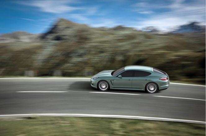 Porsche Panamera 
