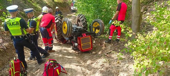 Ciągnik przygniótł 60-latka w lesie! Tragiczna śmierć pod Grudziądzem