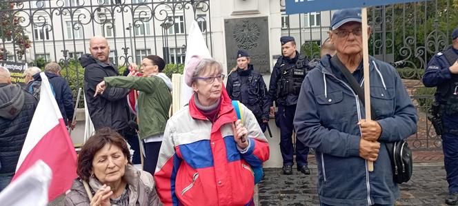 Demonstracja zwolenników PiS