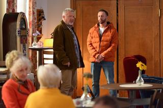 Pierwsza miłość, odcinek 3552: Marcin (Przemysław Cypryański), Marian Śmiałek (Paweł Okoński)