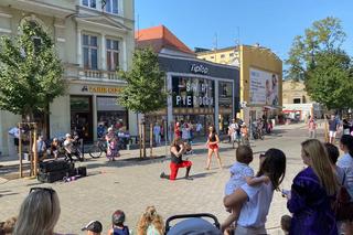 Busker Tour ponownie w Zielonej Górze. Artyści zalali deptak [zdjęcia] 