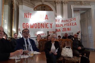 Protest w czasie sesji rady! Mieszkańcy nie chcą obwodnicy