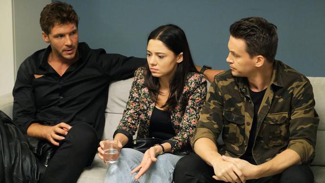 M jak miłość, odcinek 1627: Iza (Adriana Kalska), Marcin (Mikołaj Roznerski), Jakub Karski (Krzysztof Kwiatkowski)