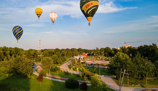 To miasto przywodzi na myśl "Małą Kapadocję". Przyciąga turystów magicznym widokiem
