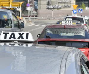 Taksówkarze chcą większych stawek maksymalnych za przejazd. Za tę cenę nie opłaca się już jeździć!