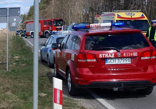 Koszmarny wypadek w Żabnie pod Chojnicami. Osobówka zmiotła z pasów 12-letnią dziewczynkę