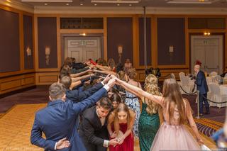 Studniówka 2023: XLV Liceum Ogólnokształcącym im. Romualda Traugutta