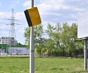 Ulubiony fotoradar warszawskich kierowców ponownie zniszczony. Działał 24 godziny