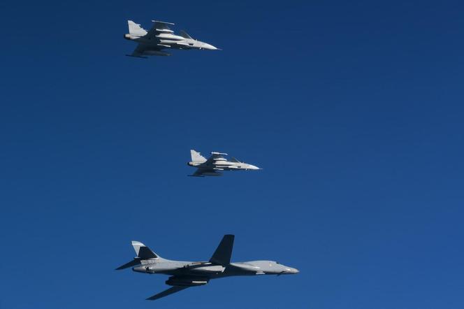 B-1B Lancer