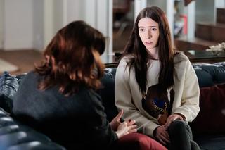 Na Wspólnej odc. 3650. Antosia (Gabriela Jeżółkowska), Weronika (Renata Dancewicz)