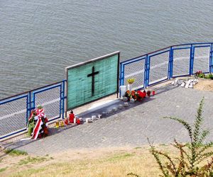Włocławek: modlitwa na tamie gdzie zginął ks. Popiełuszko