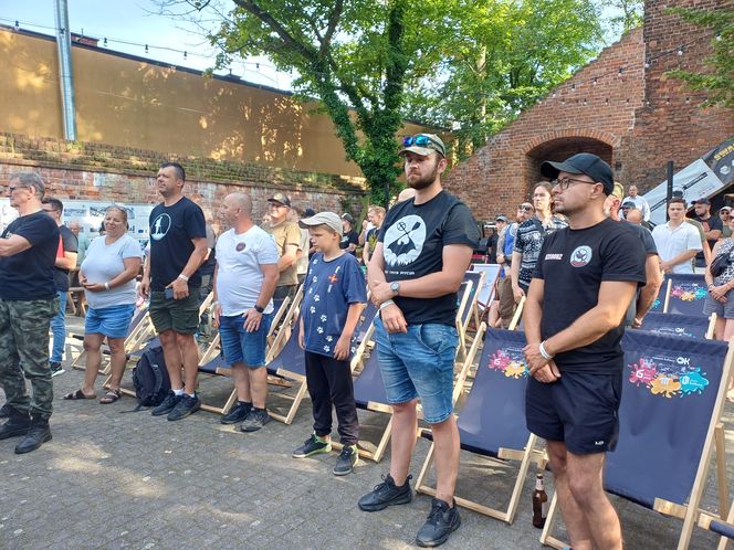  Kolejni żołnierze ''symbolicznie'' wrócili do domu