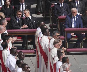 Trump powiedział to do Macrona na pogrzebie! Nie powinieneś tu być