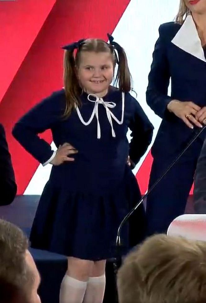 Karol Nawrocki z rodziną. Jego córka skradła show na wieczorze wyborczym