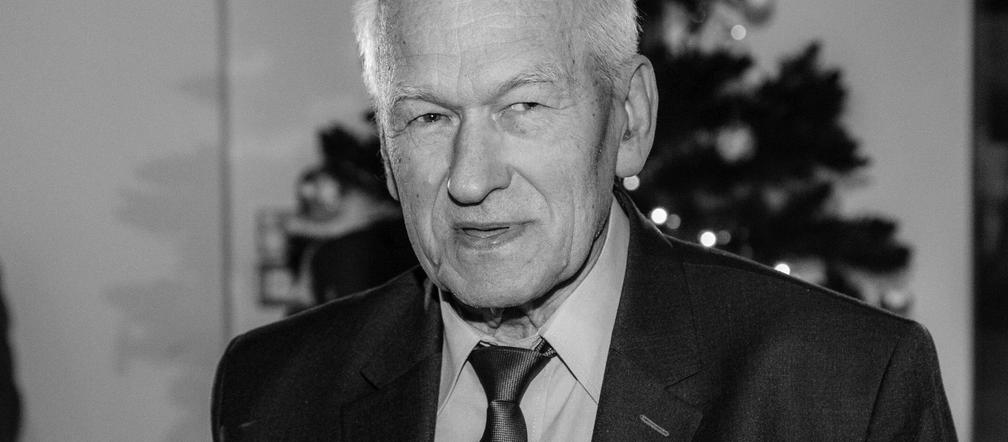 Zmarli politycy