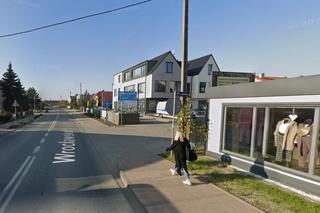 To największa wieś na Dolnym Śląsku. Jest tuż pod Wrocławiem