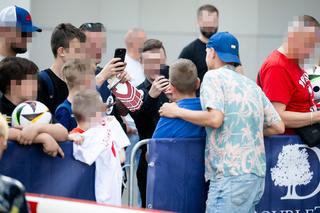 Marcin Mroczek z piłkarzami