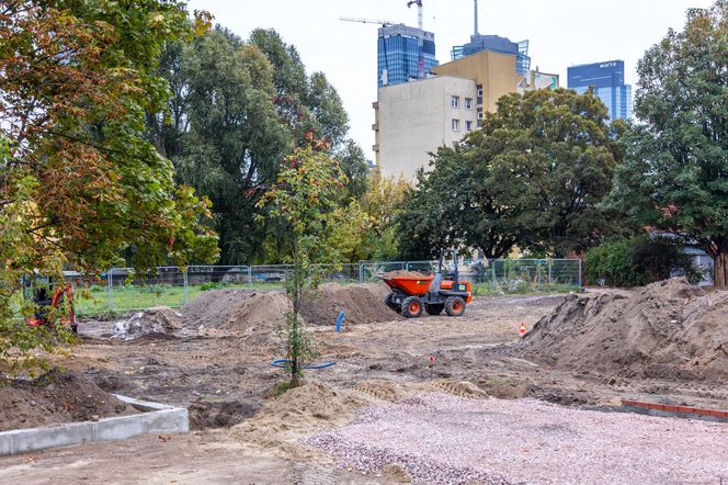 Przebudowa Skweru Gwary Warszawskiej w Warszawie