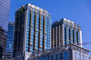 Towarowa Towers –  nowe mieszkania w Warszawie. Postępuje budowa luksusowego apartamentowca wśród biurowców