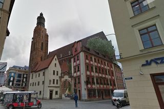 Słynne kamienice Jaś i Małgosia mają już ponad 500 lat! To dawne domy altarystów 