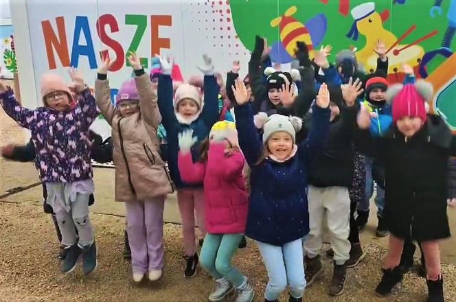 Przedszkole kontenerowe w Stroniu Śląskim prawie gotowe