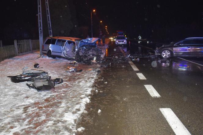 Makabryczny wypadek w Porębie. Kierowca był kompletnie pijany