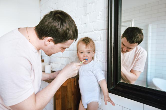 Jak zachęcić dziecko do mycia zębów?