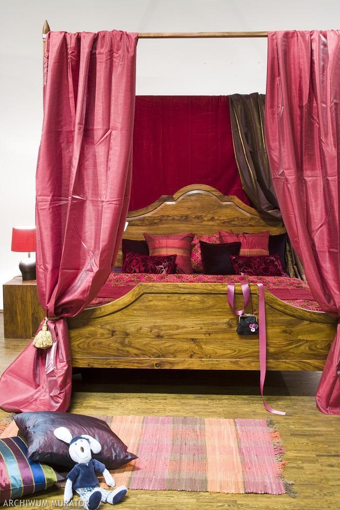 Łóżko w stylu orientalnym