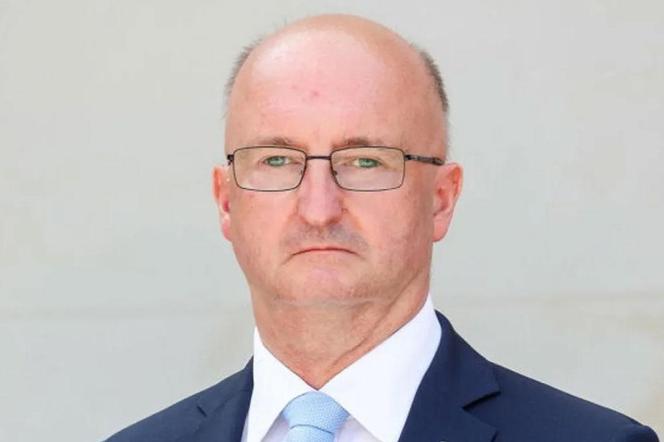 Bohater afery wizowej trafił do szpitala. Stan zagrażający życiu