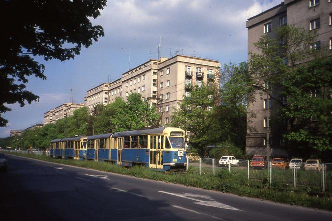 Tramwaj linii 16 w Nowej Hucie