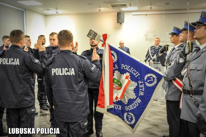 Ślubowanie nowych policjantów w Komendzie Wojewódzkiej Policji w Gorzowie Wlkp.