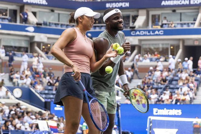 Iga Świątek/Casper Ruud (R) &f Madison Keys/Francis Tiafoe 