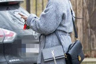 Małgorzata Kożuchowska i Katarzyna Cichopek noszą po dwie torebki