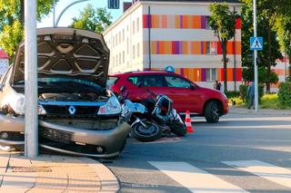 Wypadek policjanta w Piekarach Śląskich. Jechał motocyklem