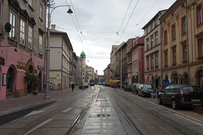 Kierowcy poczekają na oddanie ul. Krakowskiej. Miasto ma problem z odbiorem placu budowy