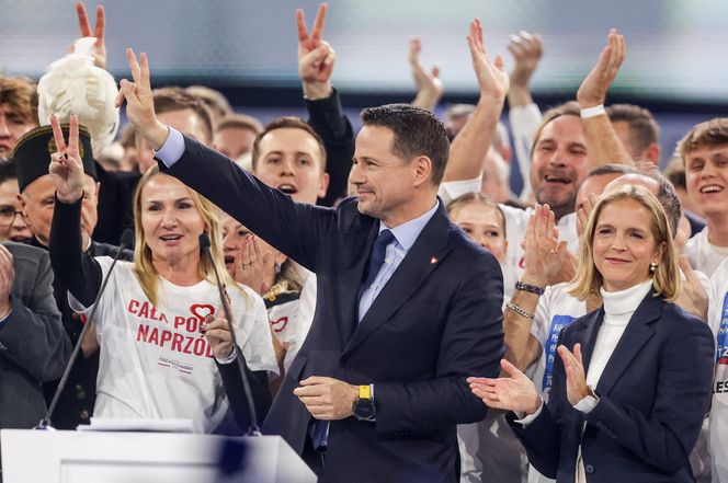 Porównujemy stroje Marty Nawrockiej i Małgorzaty Trzaskowskiej