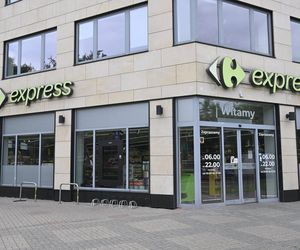 Carrefour Express - do której sklepy otwarte w święta 2025. Jak pracują sklepy franczyzowe?