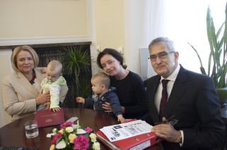 Sienkiewicz w sejmie walczy o 500 zł