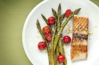 Dieta fitnesski: jadłospis dla kobiet ćwiczących w klubach fitness
