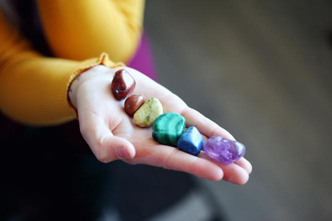 Kamienie na stres. Te kryształy pomogą ci zwalczyć traumy, nerwy i niepokój