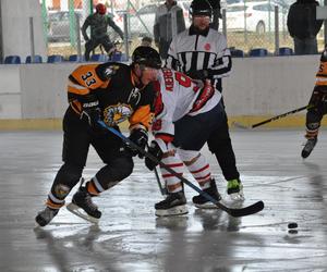 Turniej hokeja na lodze w Skarżysku-Kamiennej