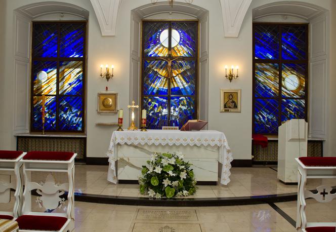 PIERWSZA DAMA WYBIERZE POMIĘDZY...