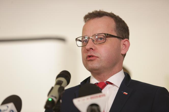 Były wiceminister sprawiedliwości w szpitalu na badaniach. Co się stało po przesłuchaniu?